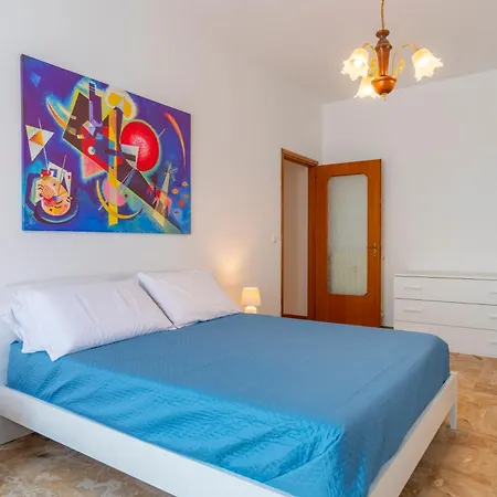 Rivierarent Eleonora Finale Ligure